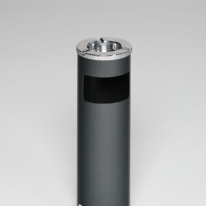 VAR Ascher D 20 – robuster Stand-Aschenbecher aus verzinktem Stahl oder Edelstahl mit pulverbeschichtetem Oberflächenschutz und Aluminium-Aschereinsatz – Varianten in Rot, Anthrazit, Enzianblau, Silber & Antiksilber