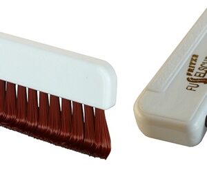 Kleiderbürste kompakt mit Etui – handliche Bürste zur schnellen Entfernung von Tierhaaren & Schmutz